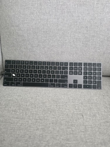 Apple magic keyboard - magic,