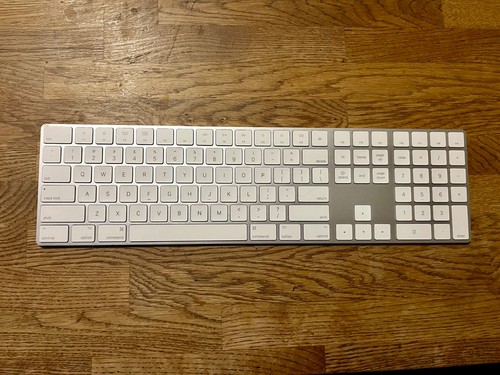 Apple magic keyboard - keyboard, with
