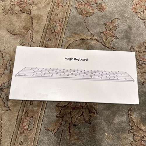 Nwt missing charger - nwt, charger,apple