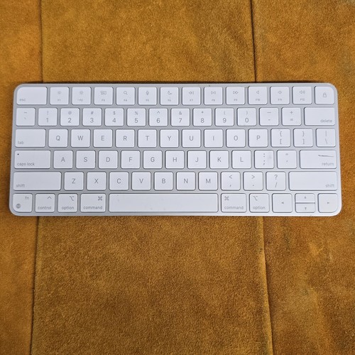 Apple magic keyboard a2450 - magic,