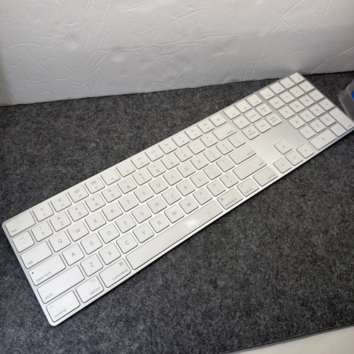 Working apple magic - working, keyboard